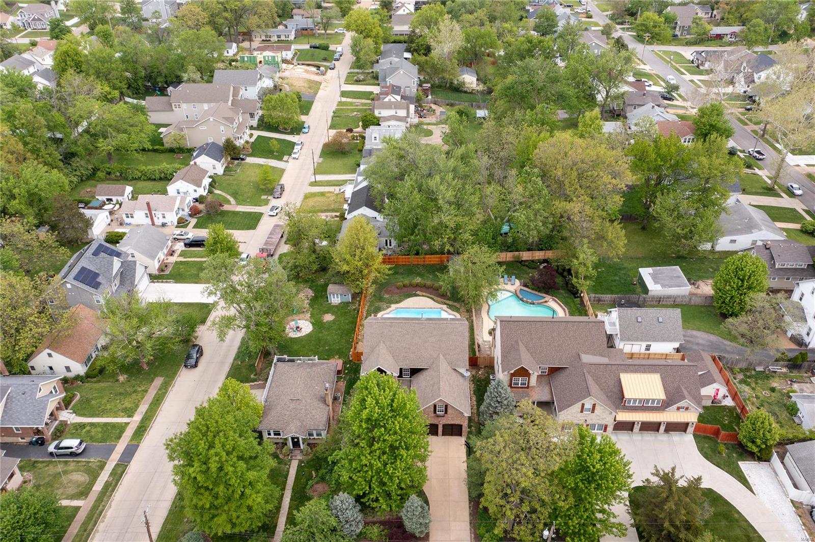 721 W Woodbine Ave - Residential