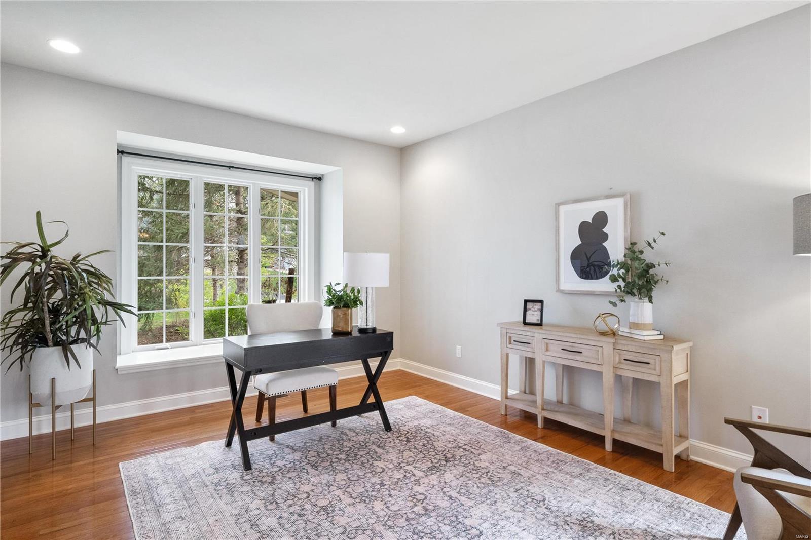 721 W Woodbine Ave - Residential