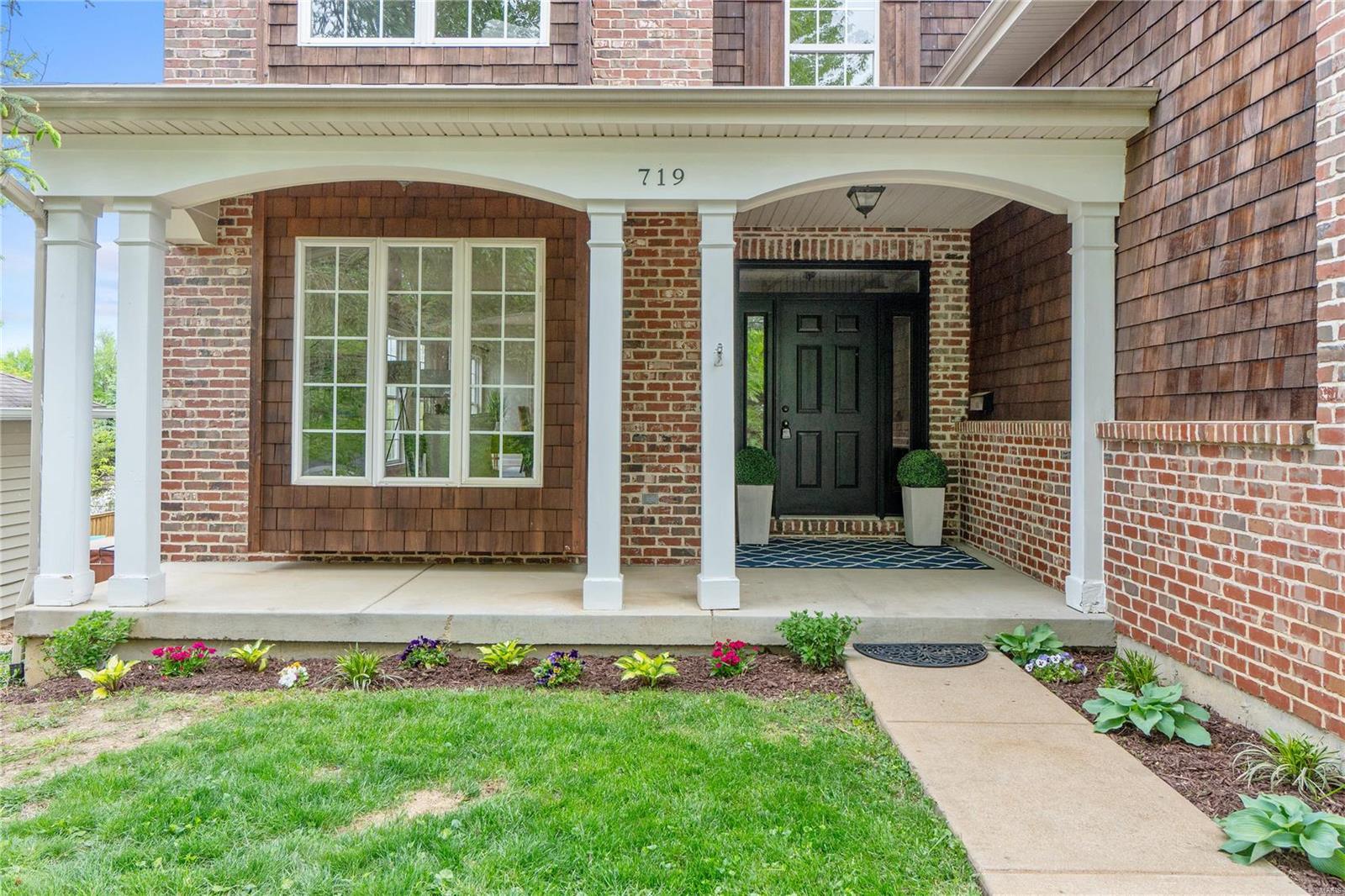 721 W Woodbine Ave - Residential