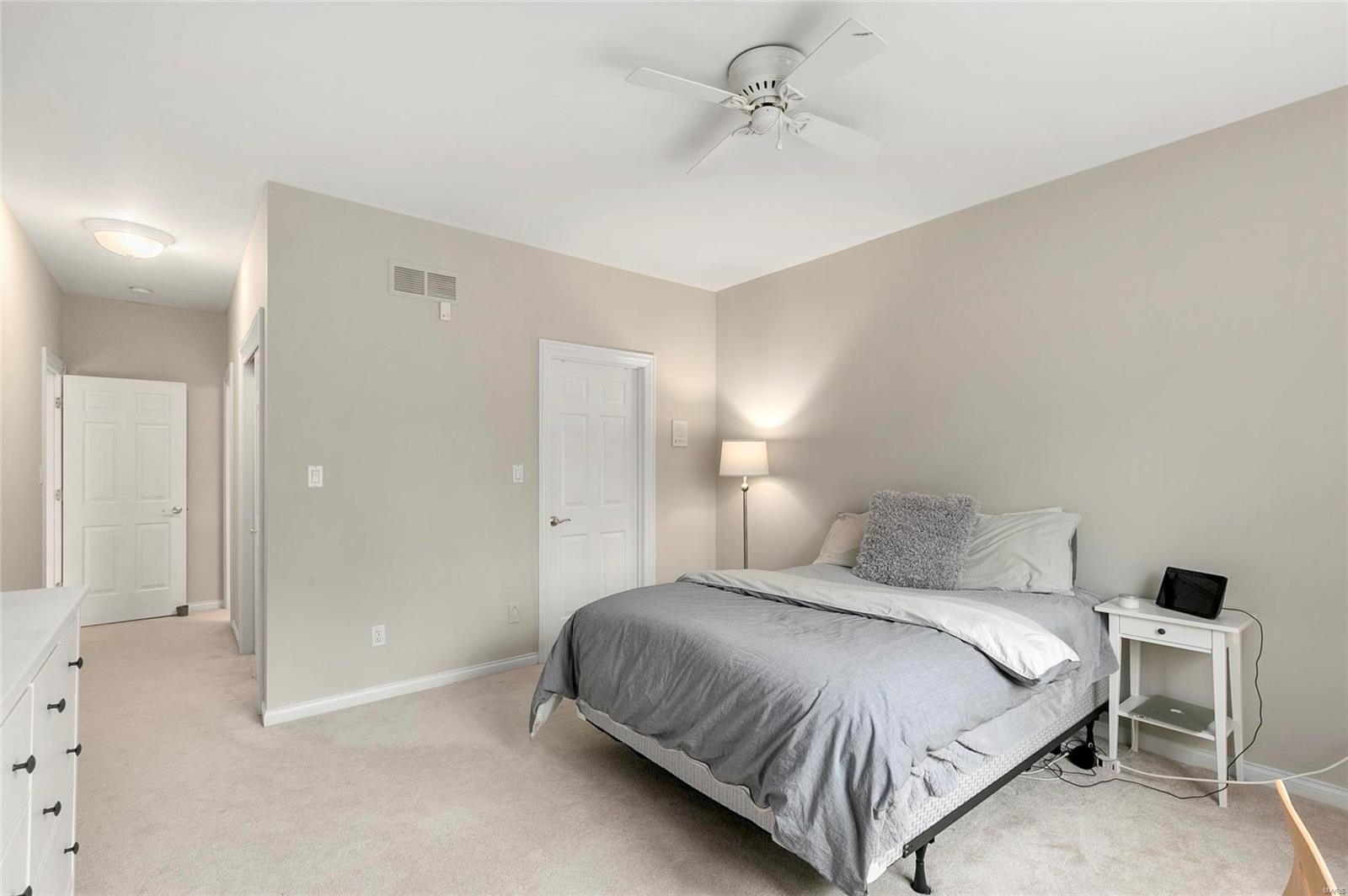 Ladue Grove Estates - Residential