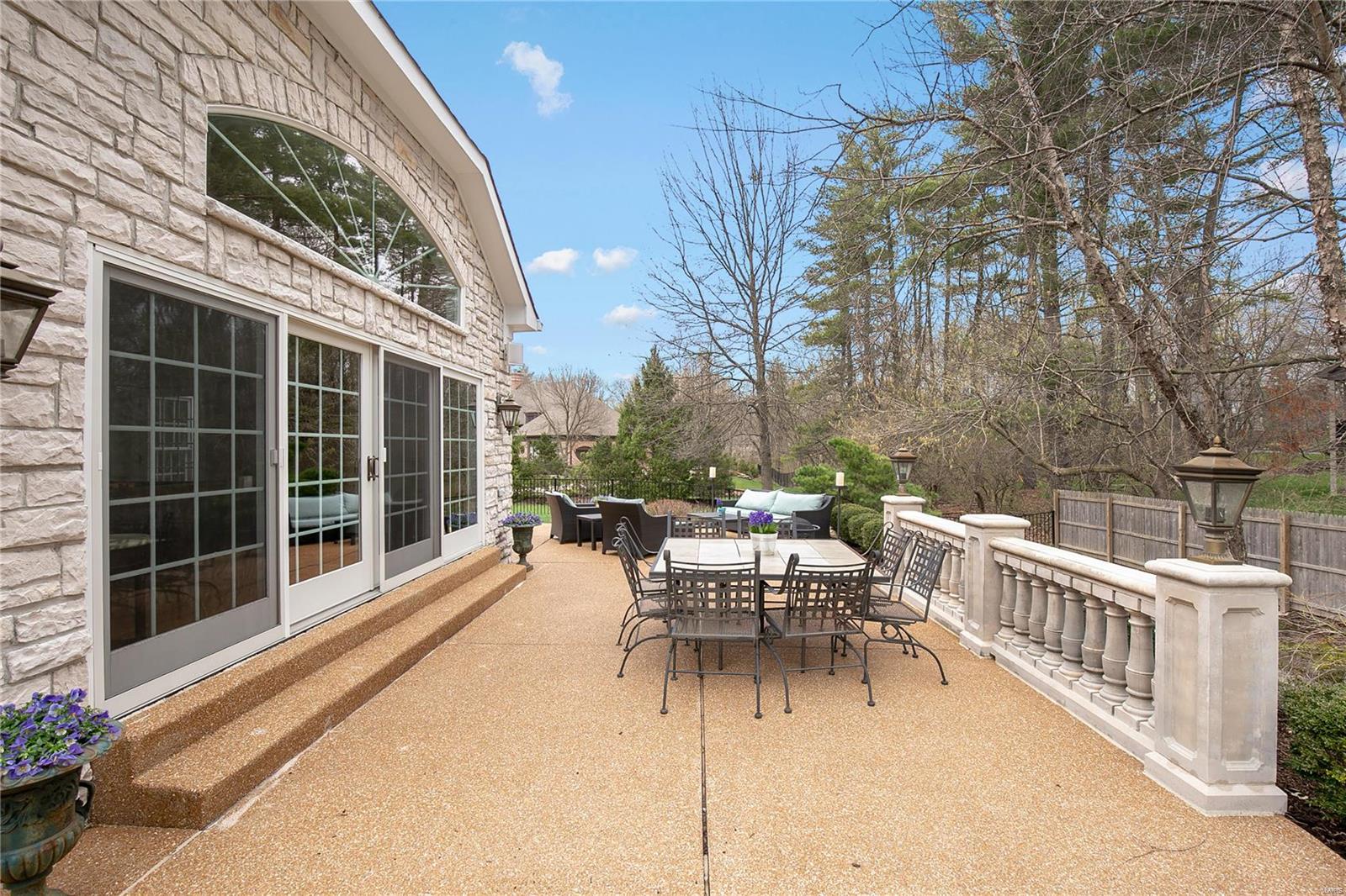 Ladue Grove Estates - Residential