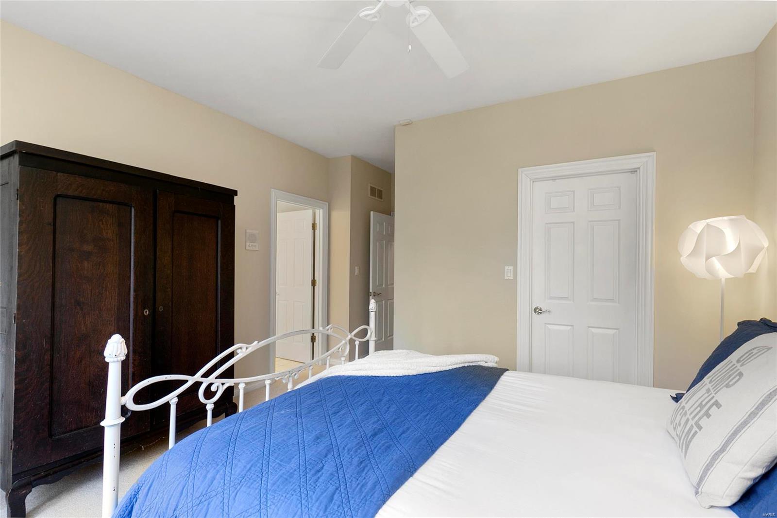 Ladue Grove Estates - Residential