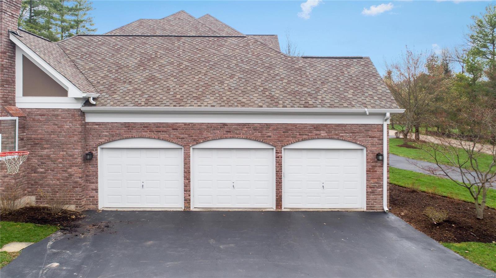 Ladue Grove Estates - Residential