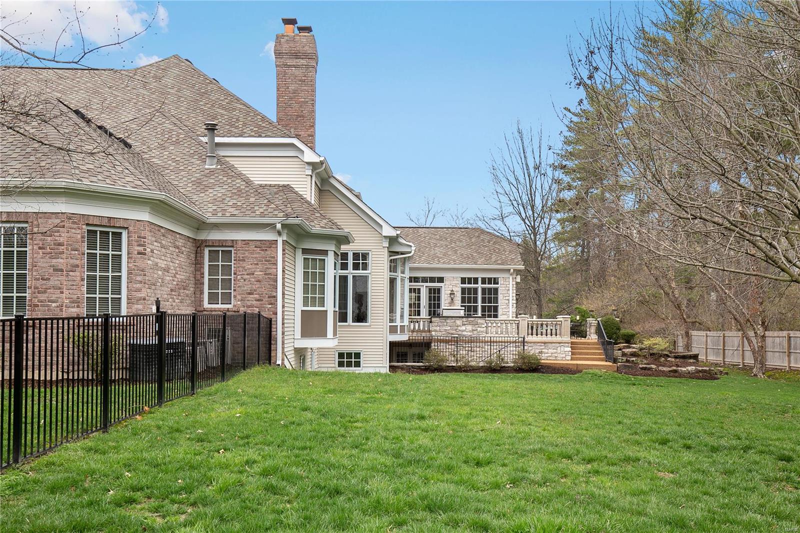 Ladue Grove Estates - Residential