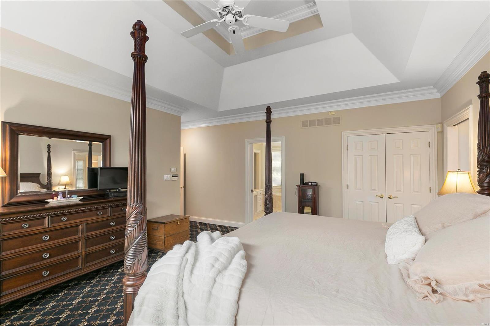 Ladue Grove Estates - Residential