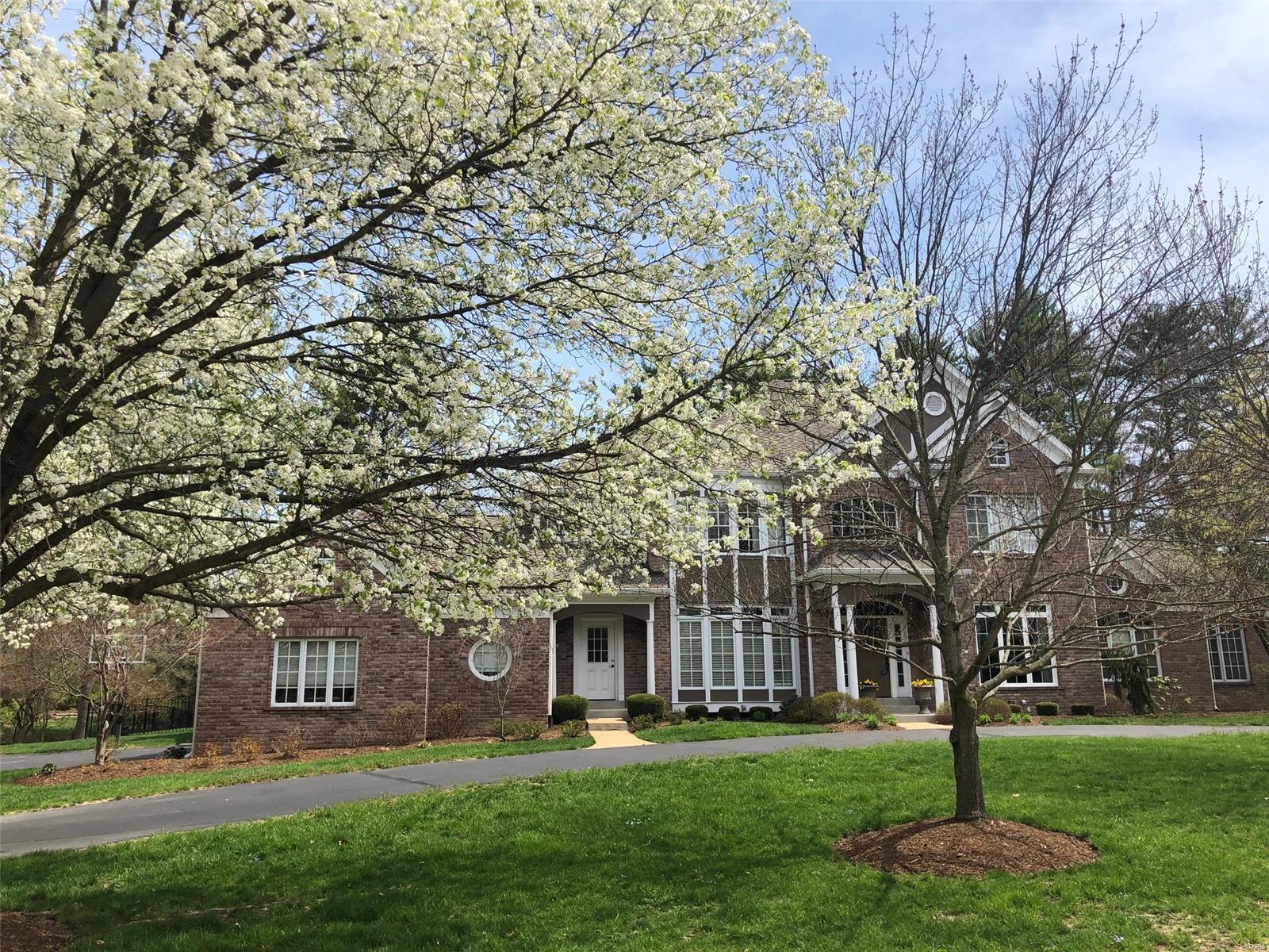 Ladue Grove Estates - Residential