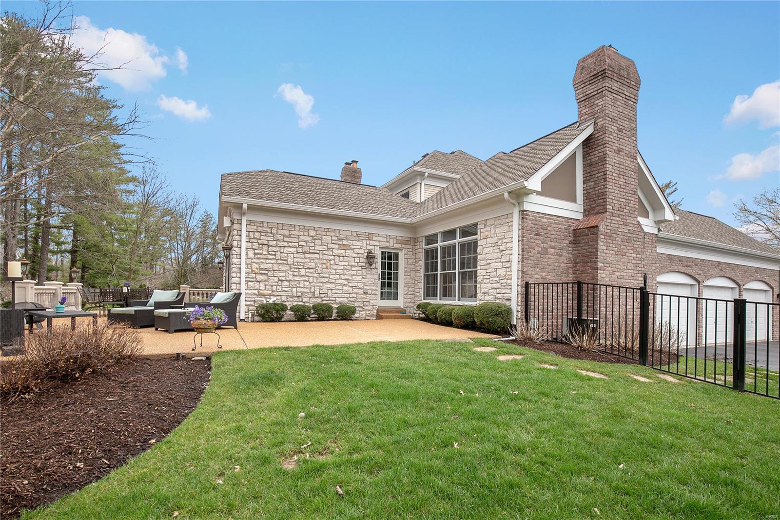 Ladue Grove Estates - Residential