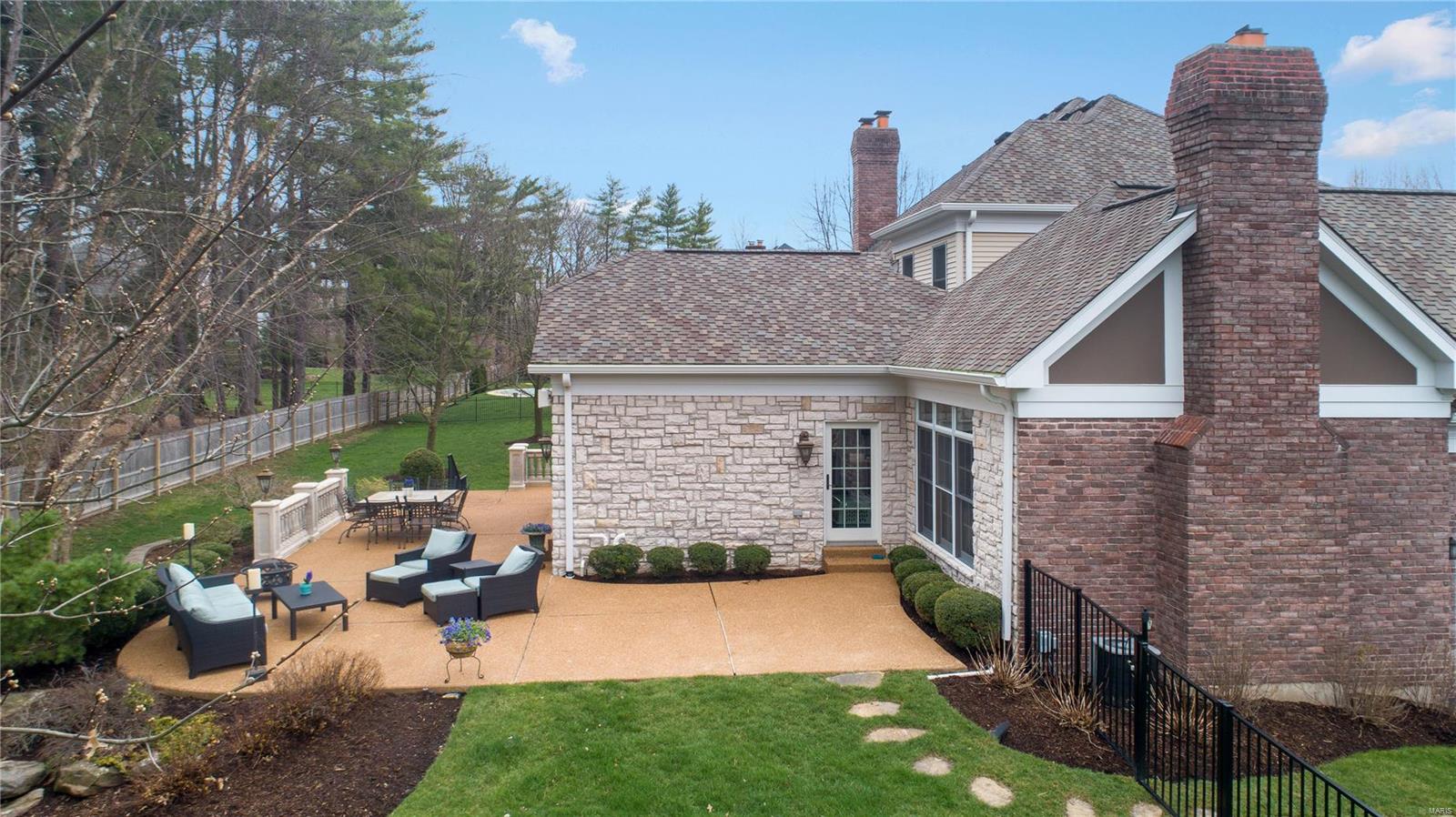 Ladue Grove Estates - Residential