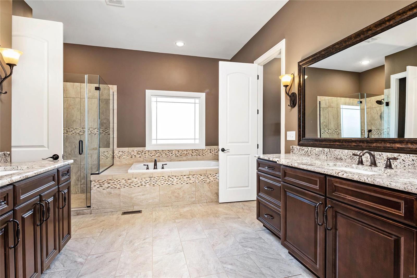 Arbors at Kehrs Mill - Residential