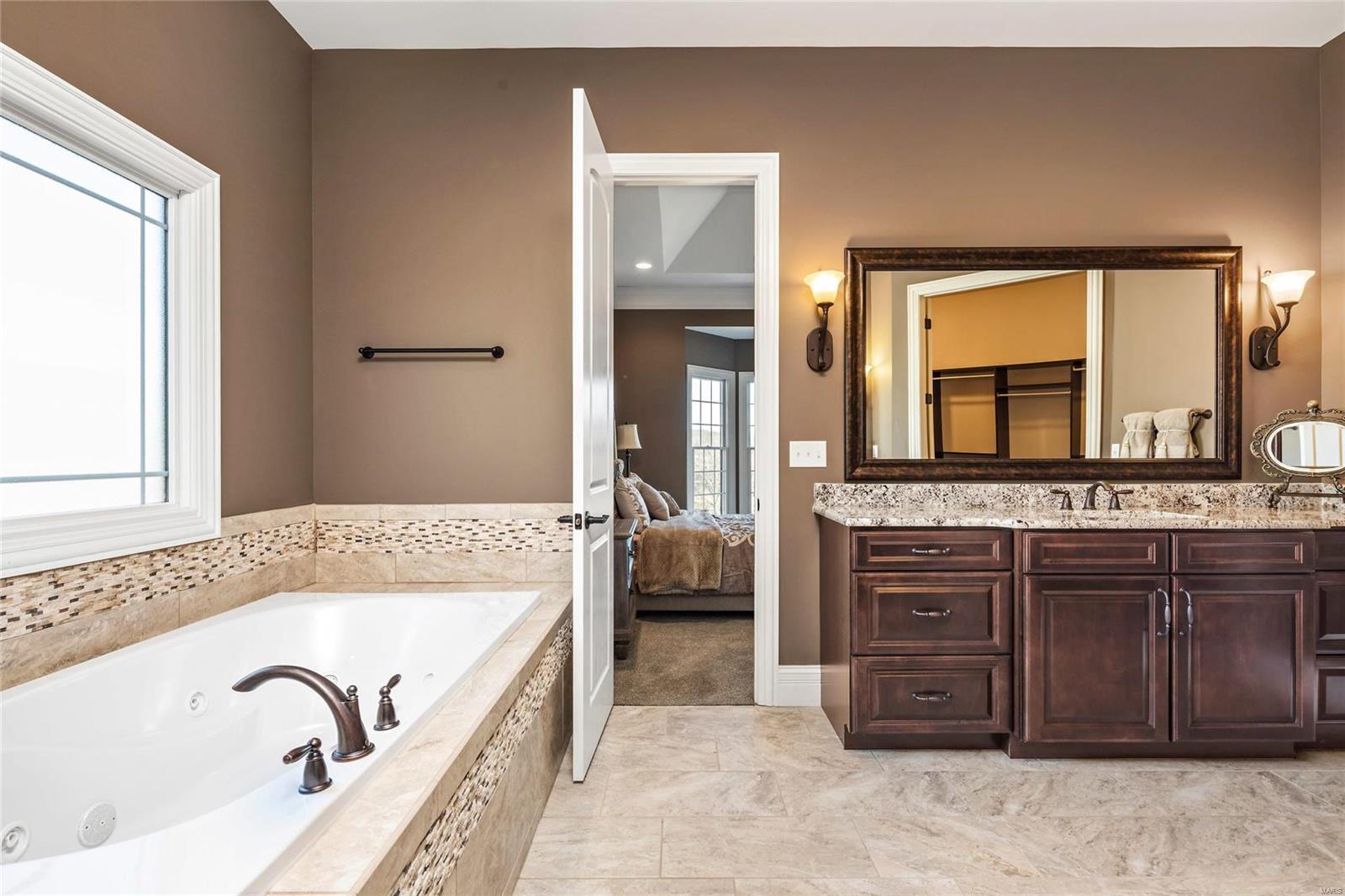 Arbors at Kehrs Mill - Residential