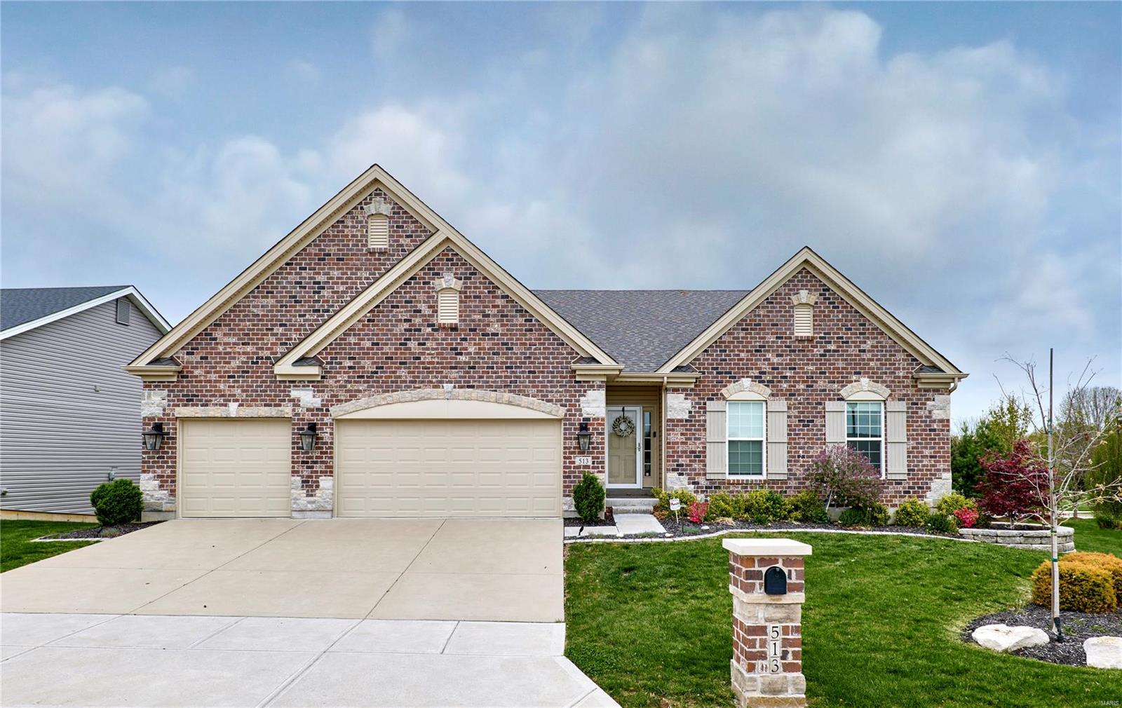 513 Upper Ridgepointe Court