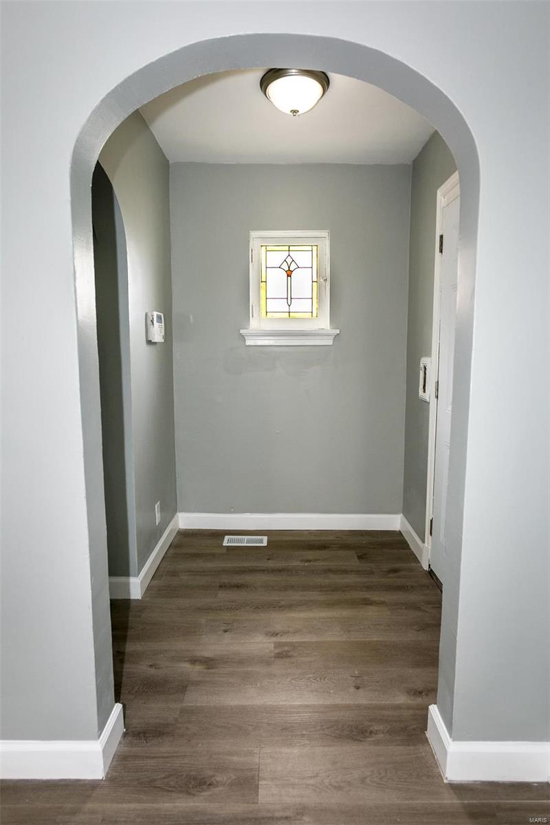 St Louis, Missouri 63147, United States, 4 Bedrooms Bedrooms, ,2 BathroomsBathrooms,Residential,Pending,33927