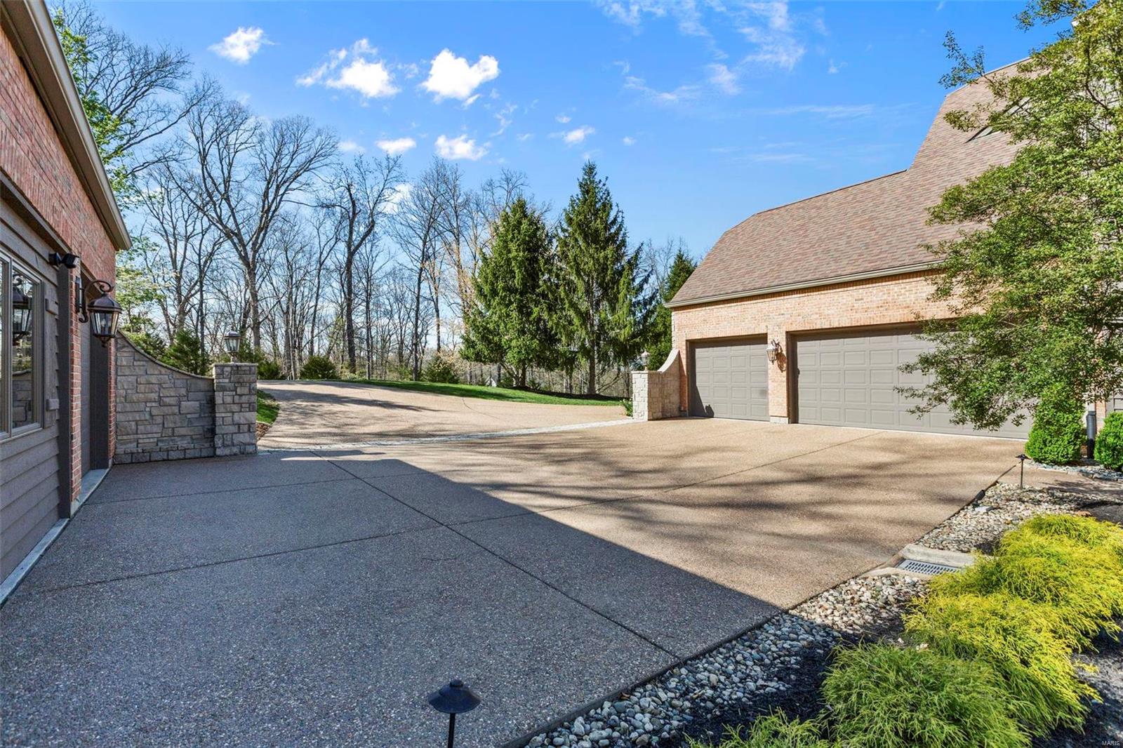 Three Sisters Farm 1 - Residential