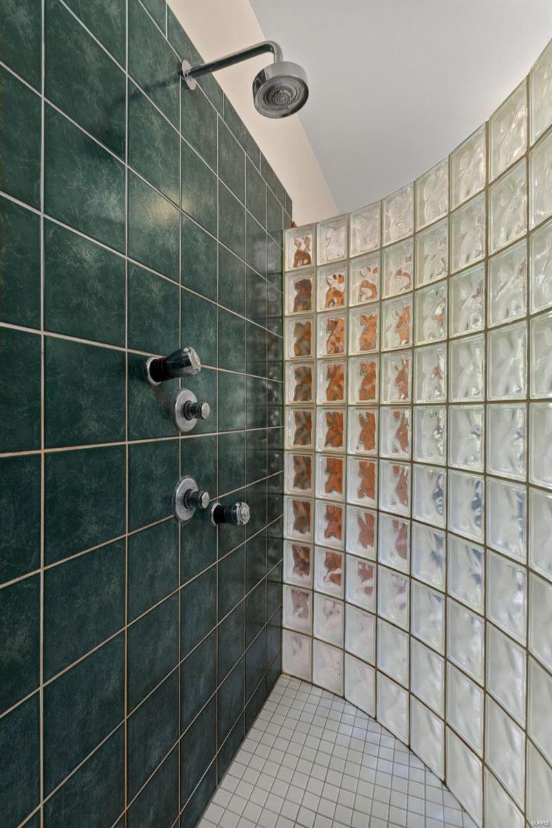 Three Sisters Farm 1 - Residential