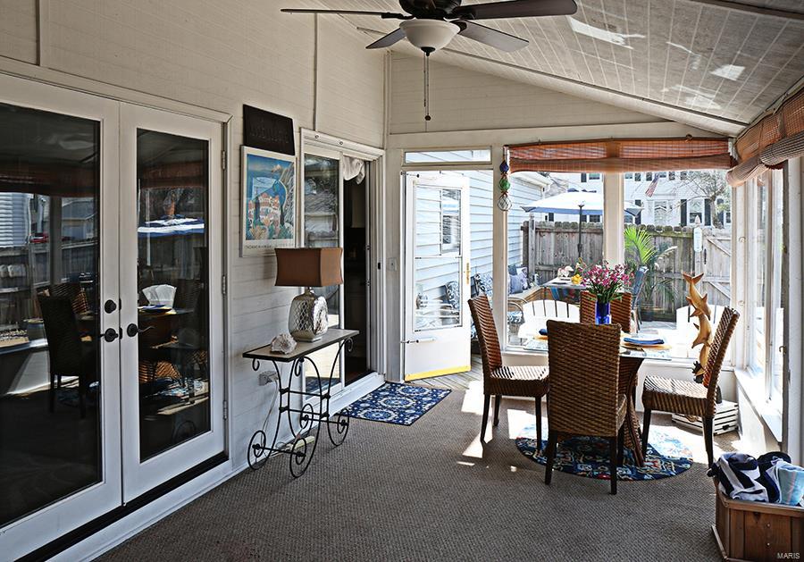 Round Hill - Residential