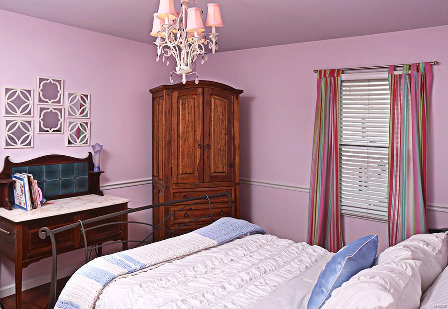 Round Hill - Residential