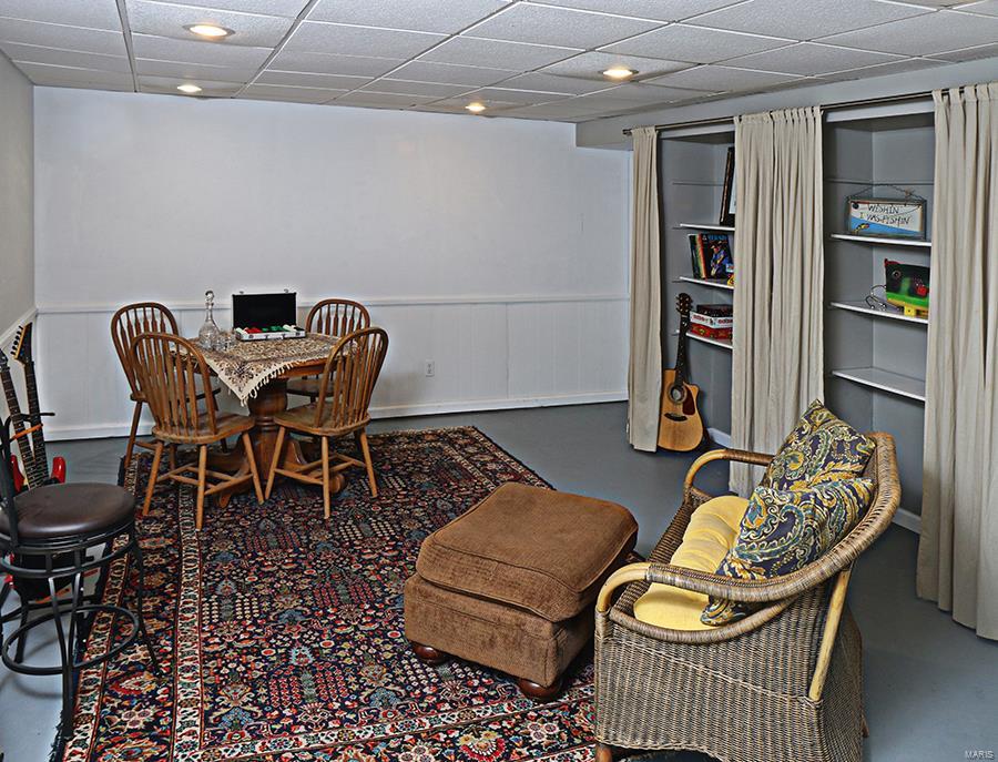 Round Hill - Residential