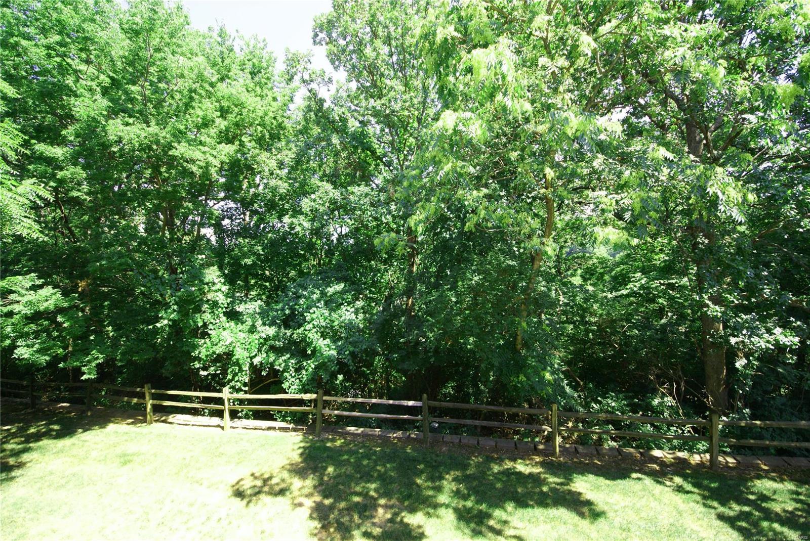 Treetop Condo Ph II - Residential