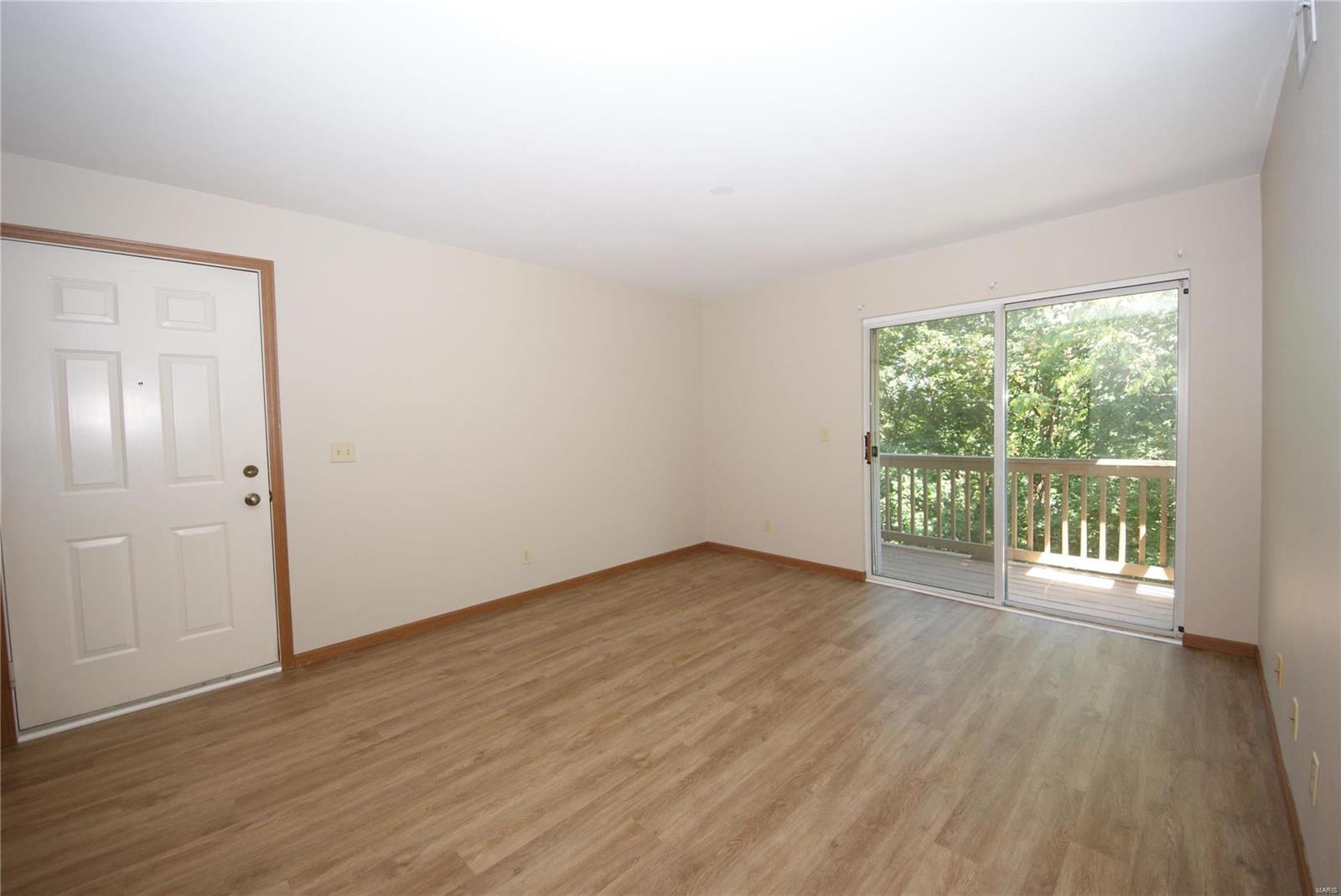 Treetop Condo Ph II - Residential