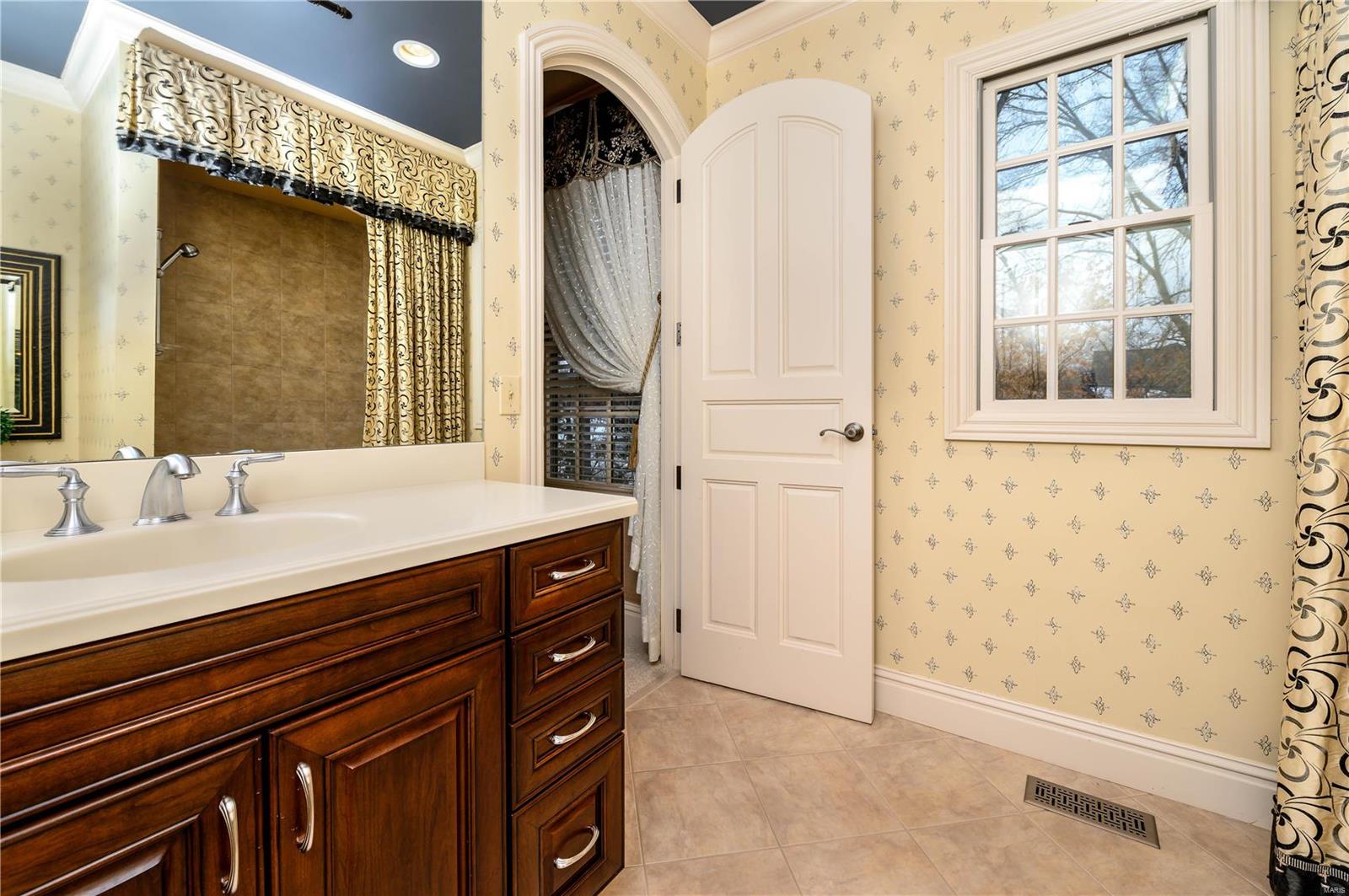 Shepard Oaks - Residential