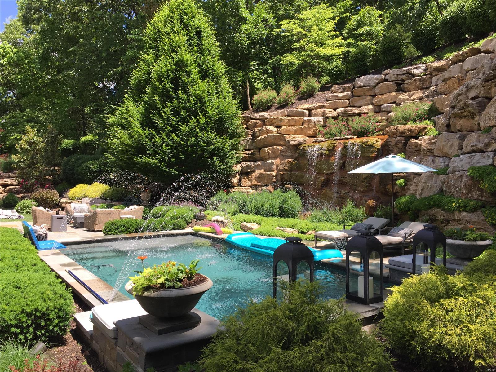 Shepard Oaks - Residential