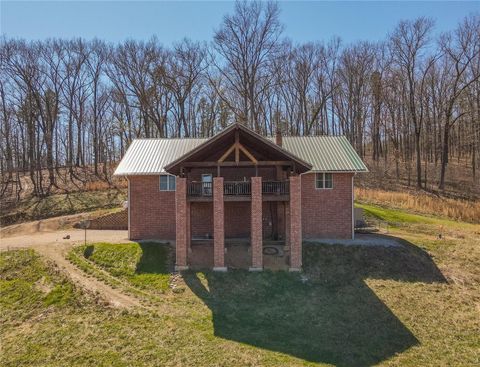 32315 County Road 325 Eminence MO 65466