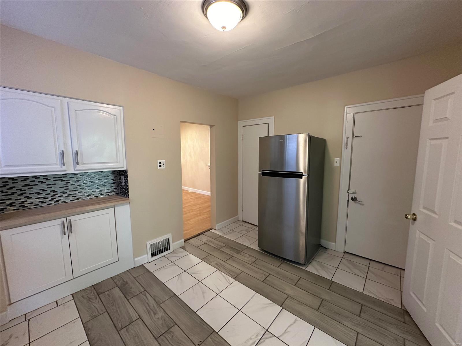 St Louis, Missouri 63116, United States, 1 Bedroom Bedrooms, ,1 BathroomBathrooms,Residential,Pending,41859