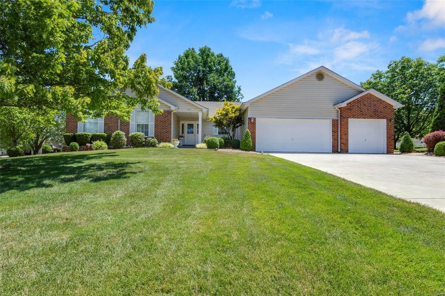 Ranch home, 4 bedrooms, 2 full baths & 3 car garage. Over 3000 sq ft of living space. Open floor plan, main floor laundry, three seasons room, gas fireplace, vault, finished lower level. Inground Sprinkler system, all on 1/2 acre. Call agent to tour today.