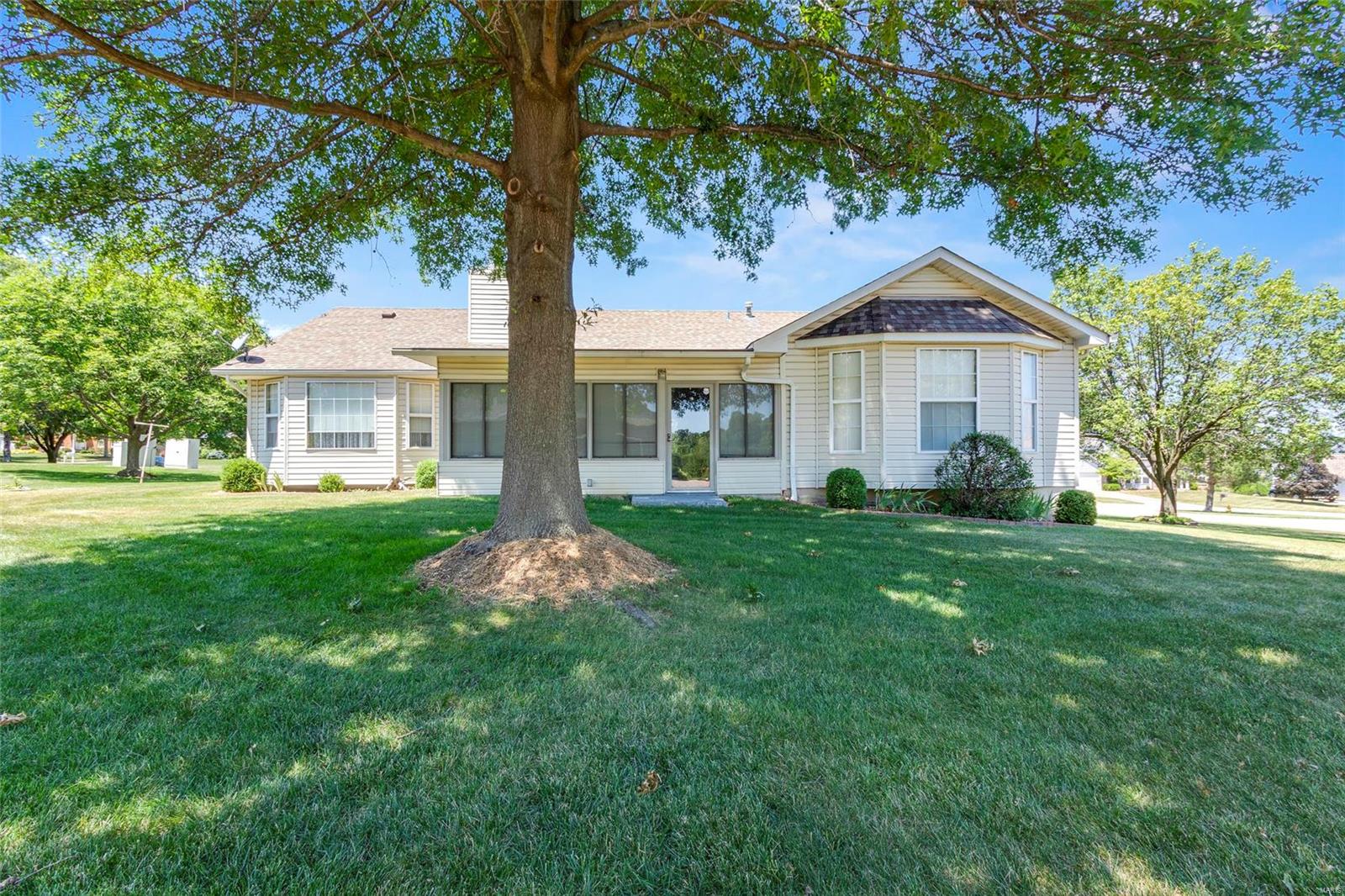 Williamsburg On The Green - Residential