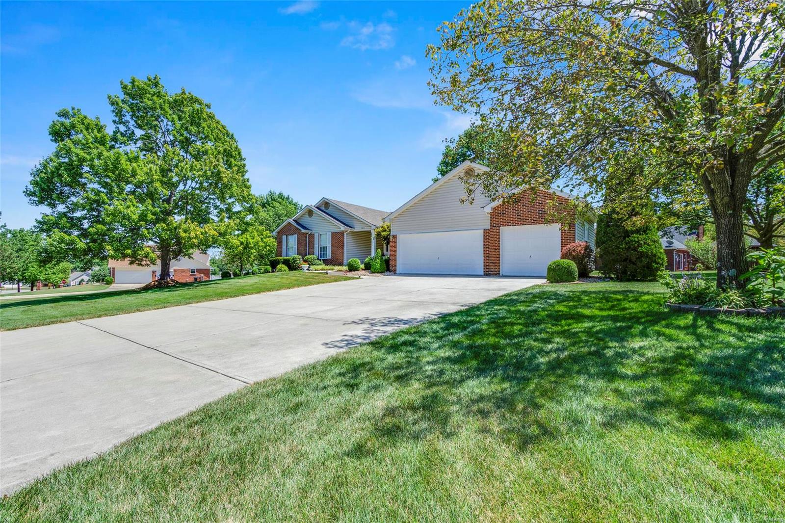 Williamsburg On The Green - Residential