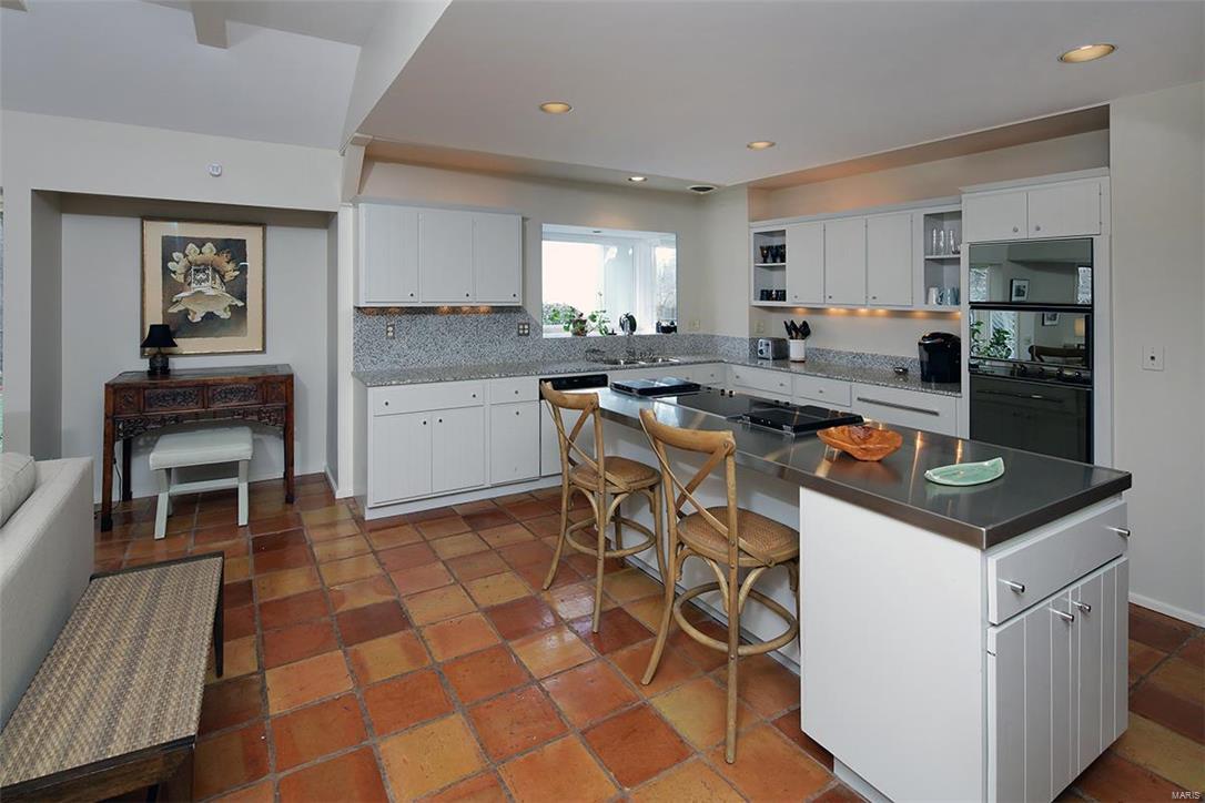 Greenbriar Lts 14 & 16 & Lt Pt 12 & - Residential