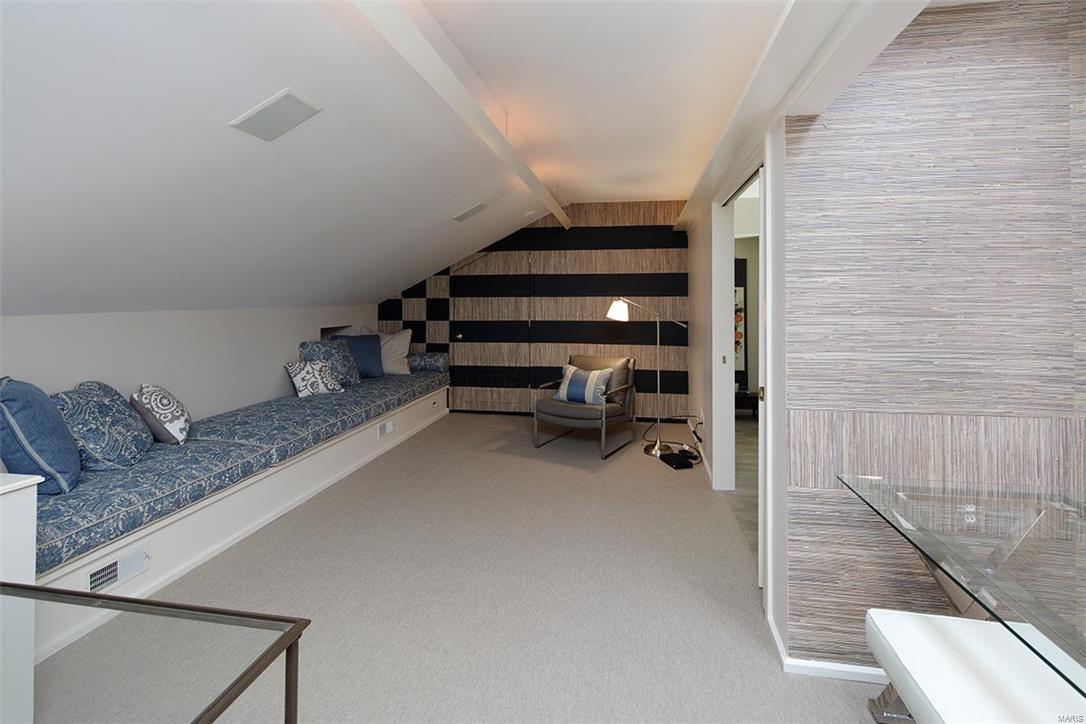 Greenbriar Lts 14 & 16 & Lt Pt 12 & - Residential