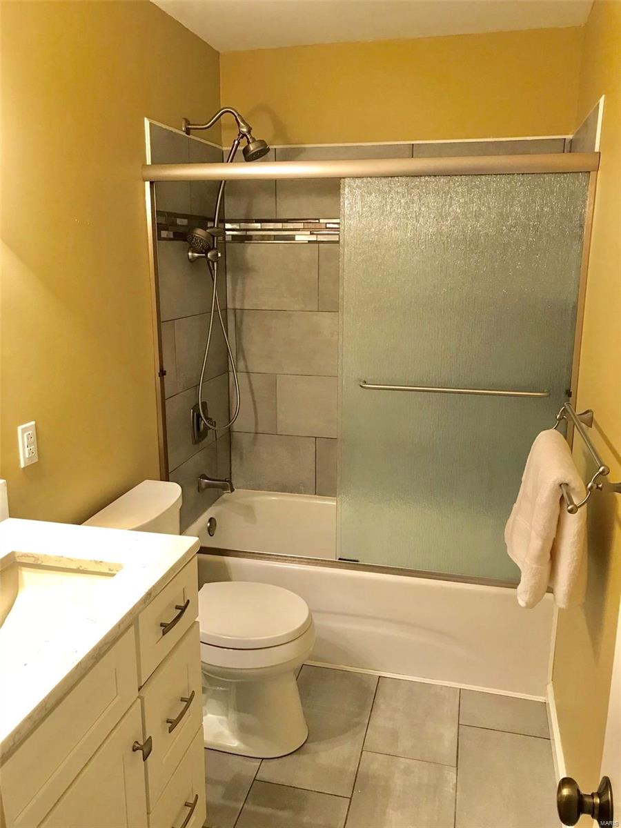 Brentwood Forest Condo - Residential