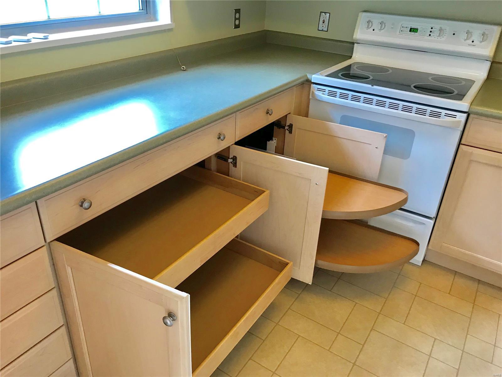 Brentwood Forest Condo - Residential