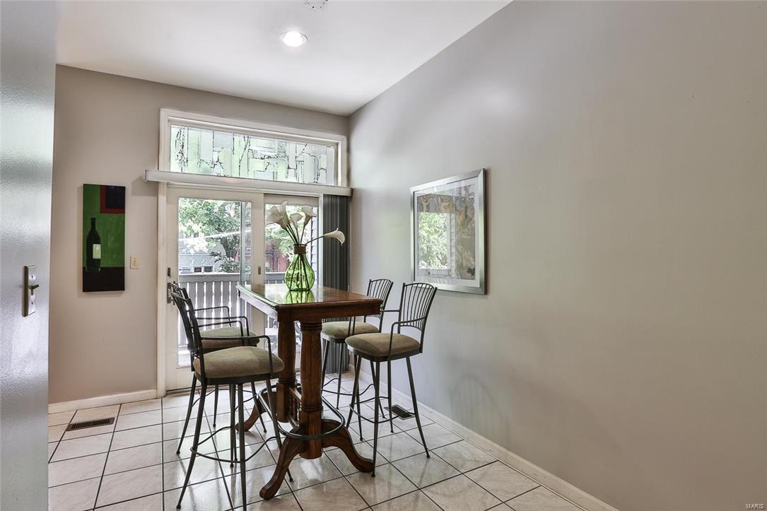 Taylor Place Twnhse - Residential