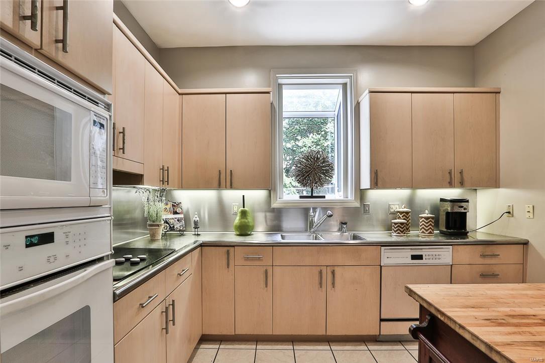 Taylor Place Twnhse - Residential