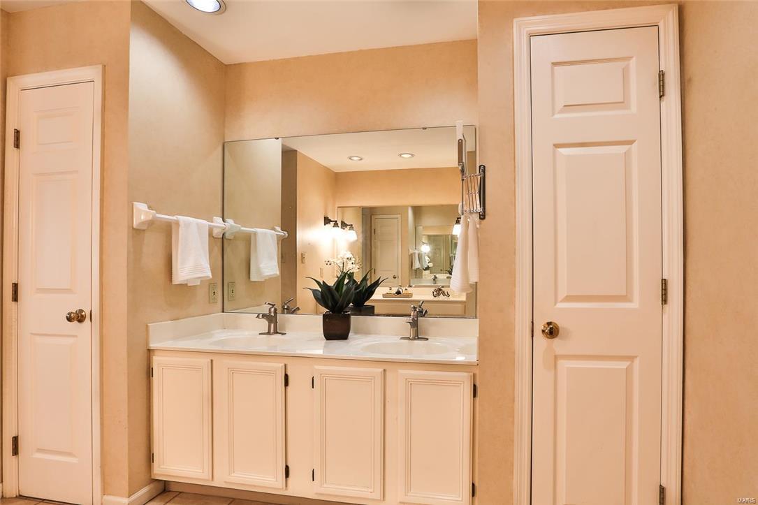 Taylor Place Twnhse - Residential