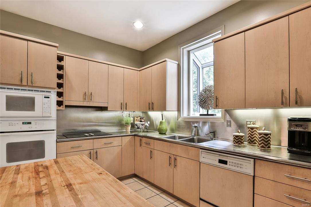 Taylor Place Twnhse - Residential