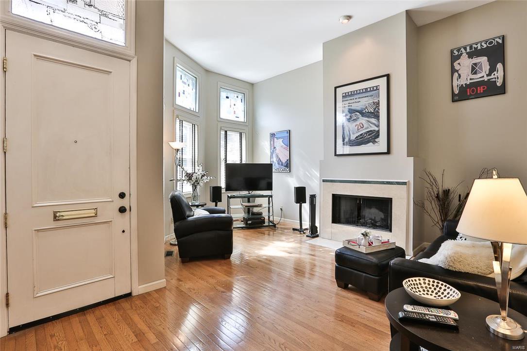 Taylor Place Twnhse - Residential