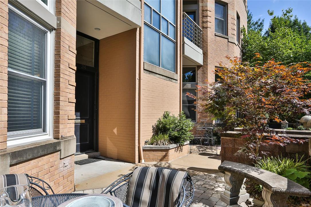 Taylor Place Twnhse - Residential