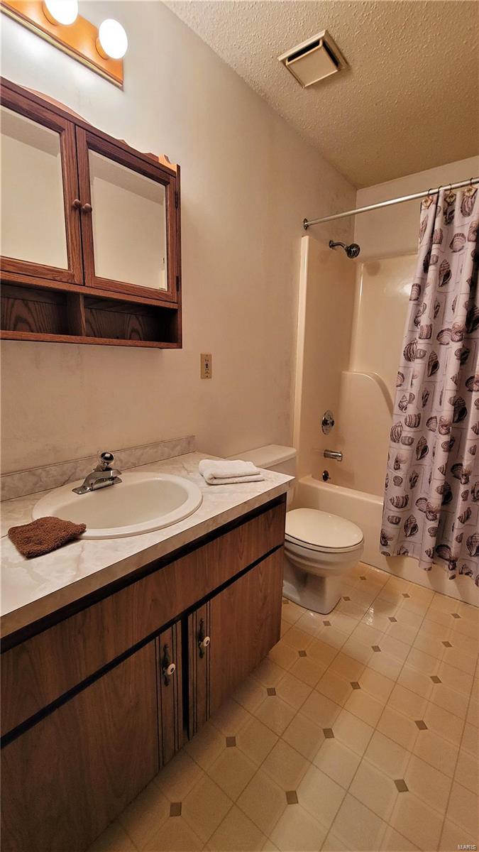 Moravec Acres 02 - Residential