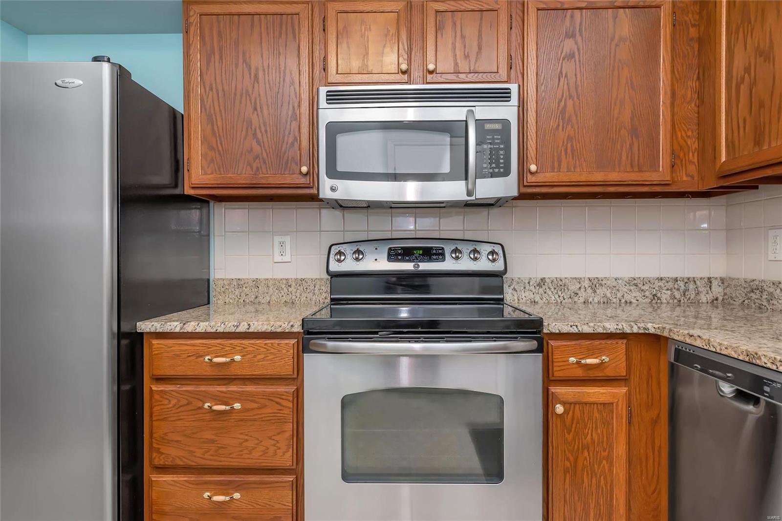 Spring Glen Condo Ph Twelve - Residential