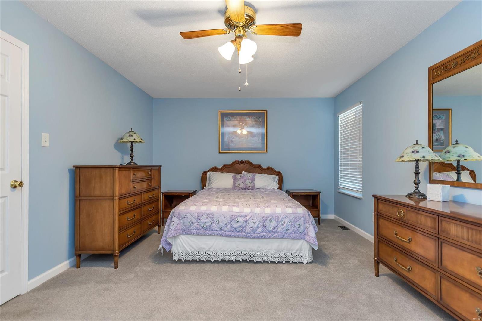 Spring Glen Condo Ph Twelve - Residential