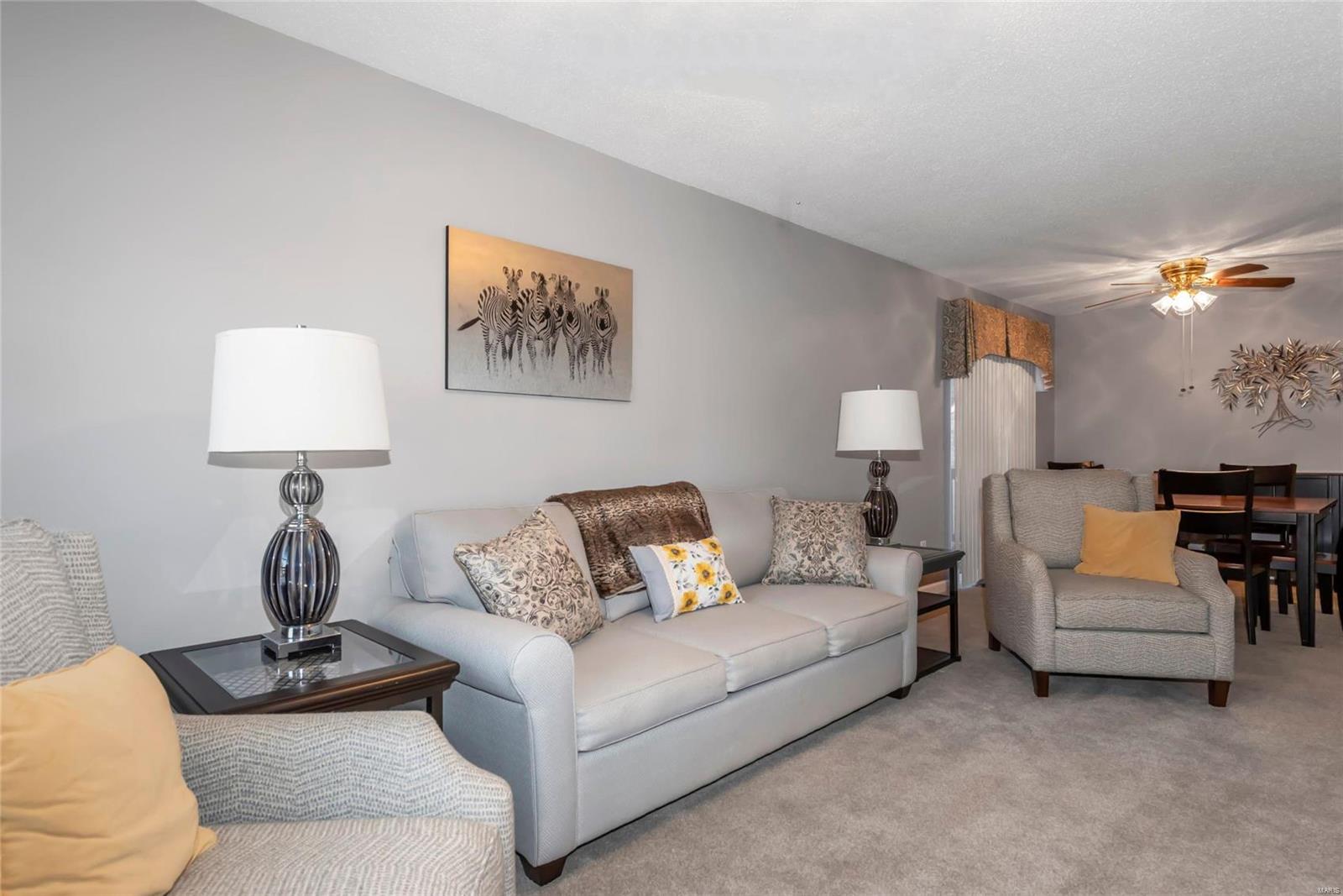 Spring Glen Condo Ph Twelve - Residential
