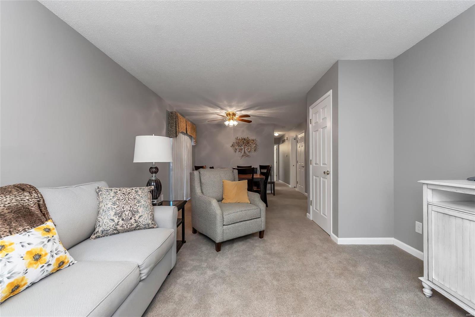 Spring Glen Condo Ph Twelve - Residential