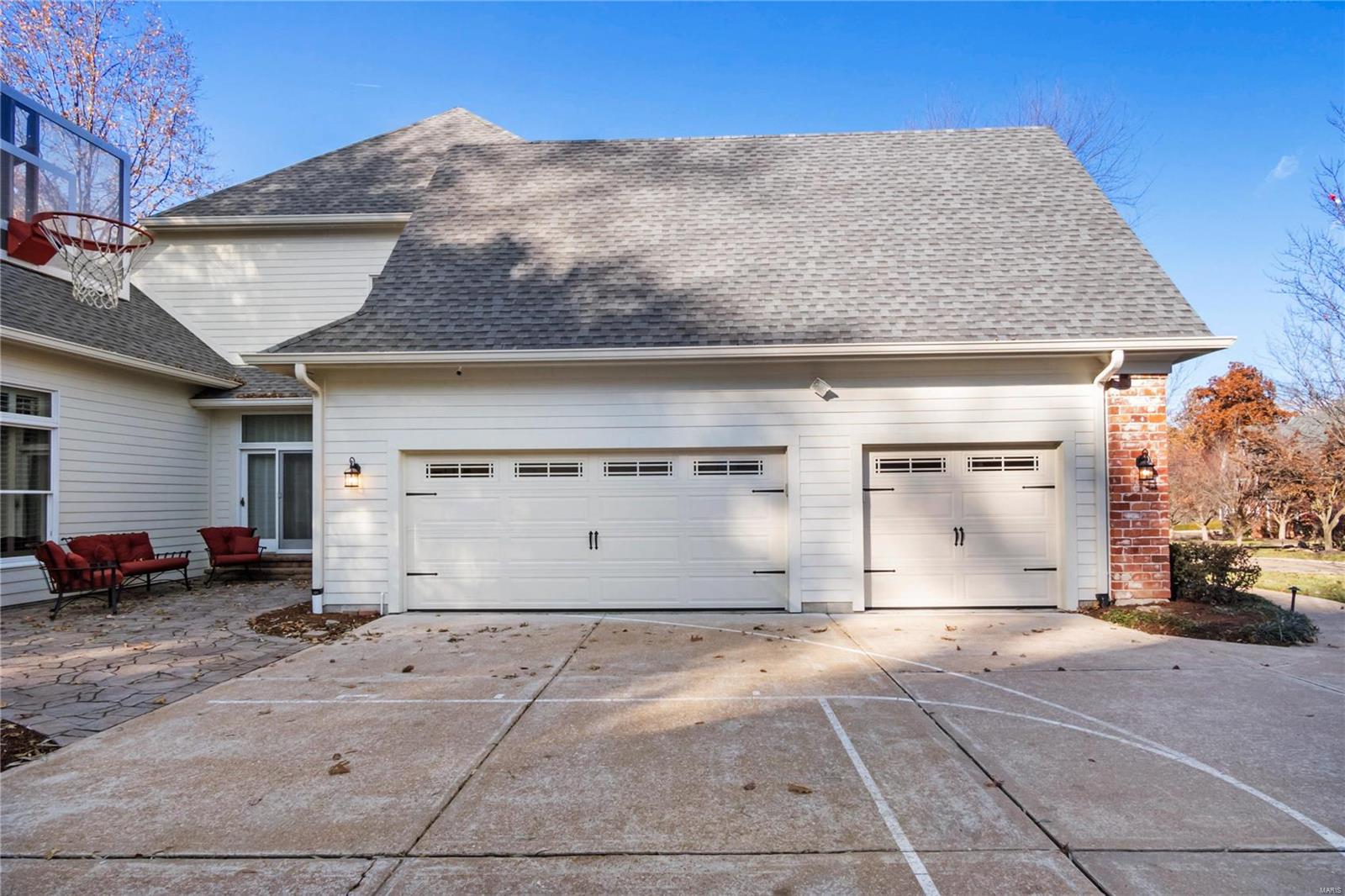 Country Lake Estates Drive - Residential