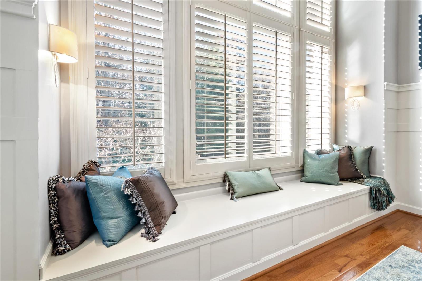 Country Lake Estates Drive - Residential