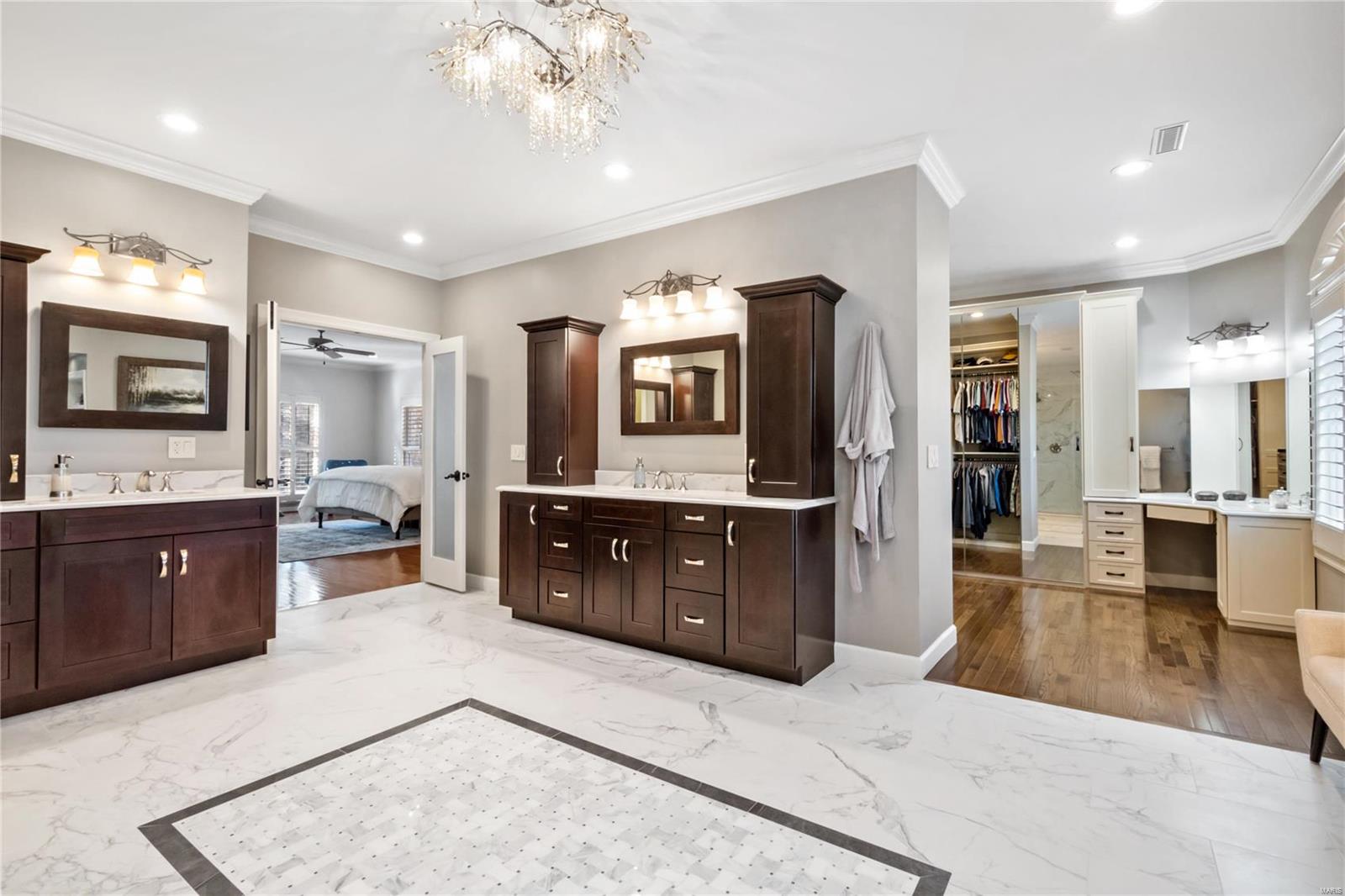 Country Lake Estates Drive - Residential