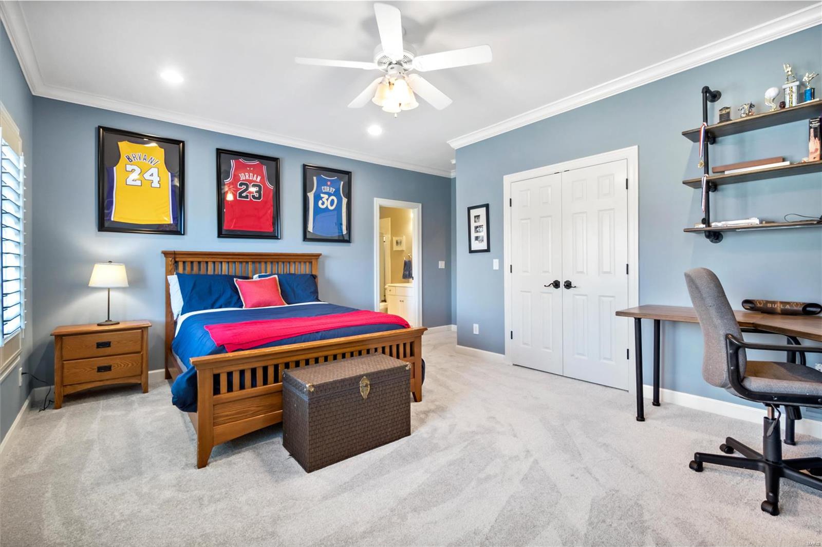 Country Lake Estates Drive - Residential