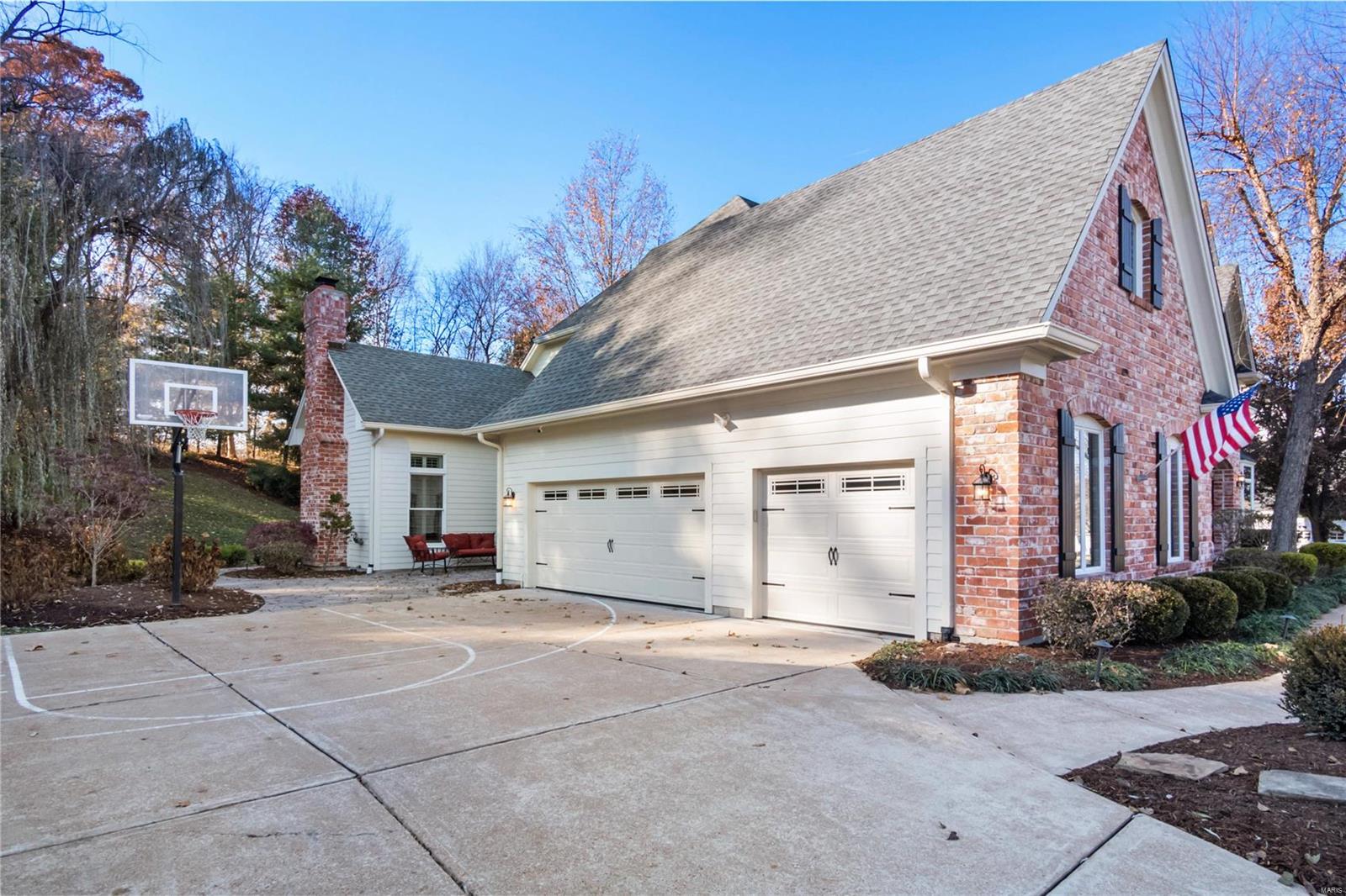 Country Lake Estates Drive - Residential